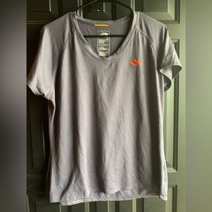 BOGO SALE The North Face Women’s V Neck Short Sleeve Gray Tee Shirt Size XL